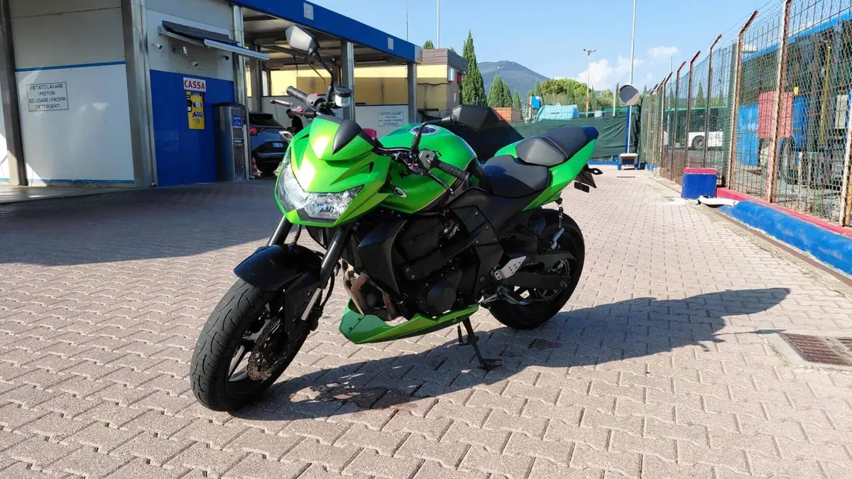 Kawasaki Z 750 (2007 - 14)  (7)