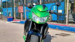 Kawasaki Z 750 (2007 - 14)  (8)