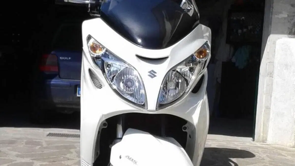 Suzuki Burgman AN 400 ABS (2010 - 13)  (3)