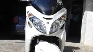 Suzuki Burgman AN 400 ABS (2010 - 13)  (3)