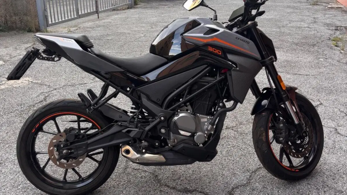 CFMOTO 300NK (2021 - 26) 