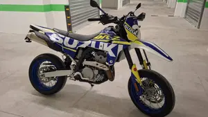 Suzuki DR-Z4SM (2025 - 26)  (2)