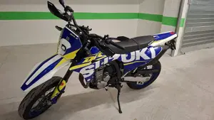 Suzuki DR-Z4SM (2025 - 26)  (5)