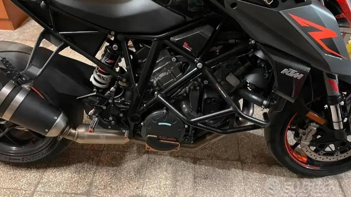 KTM 1290 Super Duke R ABS (2017 - 18)  (3)