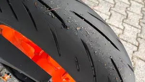 KTM 890 Duke R (2022 - 23)  (2)