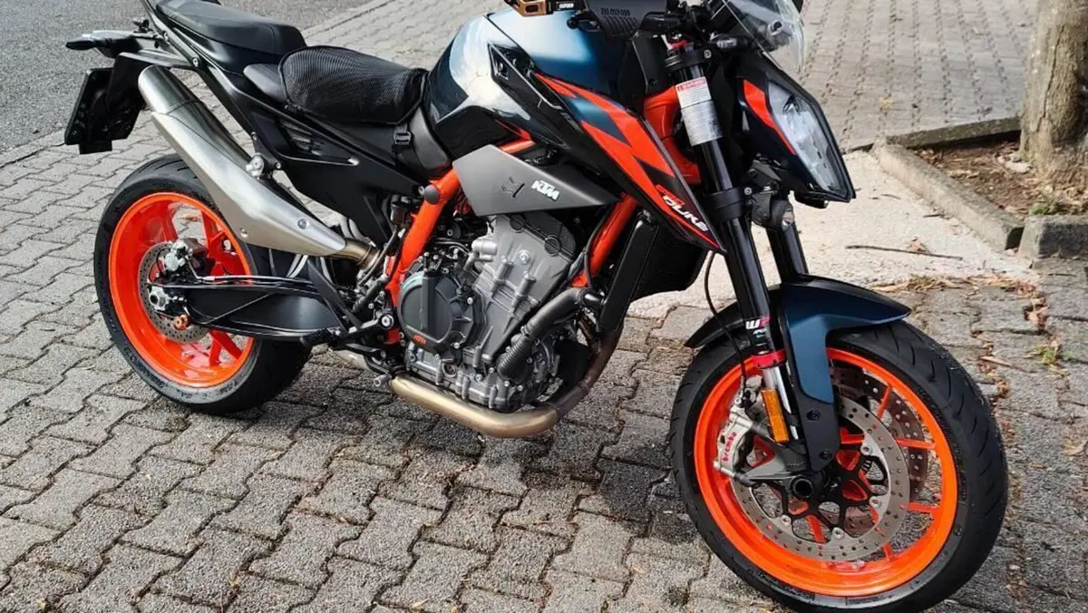 KTM 890 Duke R (2022 - 23)  (5)
