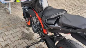 KTM 890 Duke R (2022 - 23)  (6)