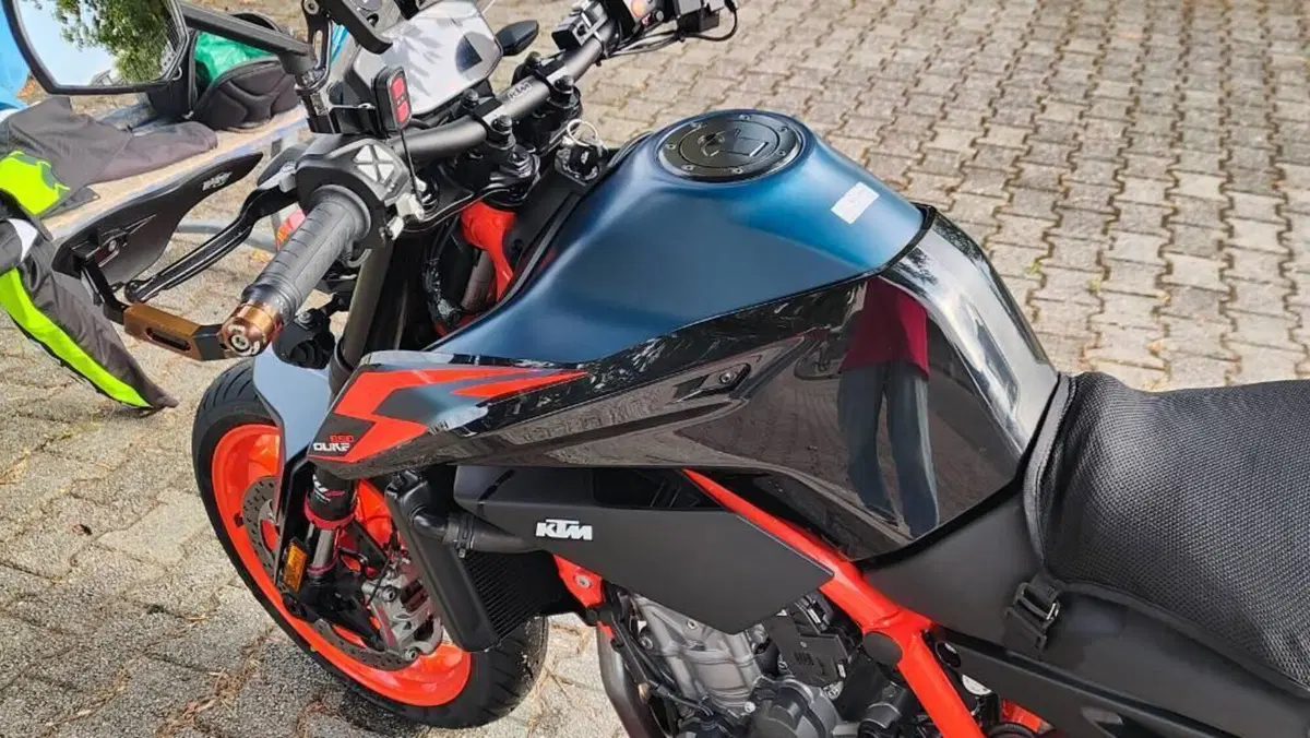 KTM 890 Duke R (2022 - 23)  (7)