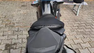 KTM 890 Duke R (2022 - 23)  (8)