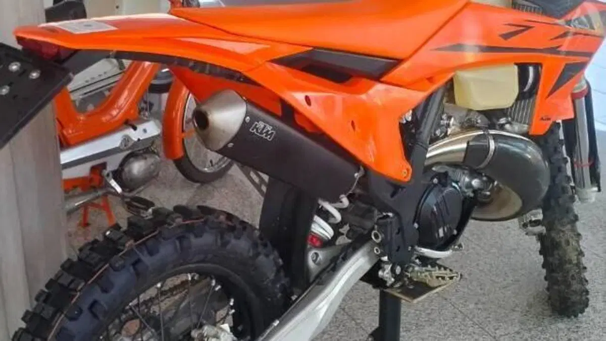 KTM 300 EXC (2025)  (3)