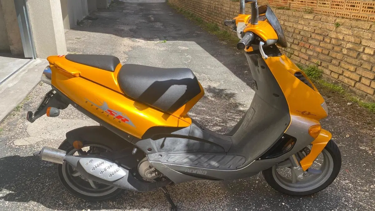 Aprilia SR 50 Stealth LC (1997 - 01)  (3)
