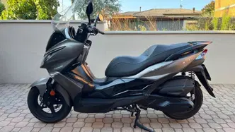 Kawasaki J 300 (2017 - 21) usata