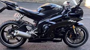 Yamaha YZF R6 (2006 - 07)  (7)