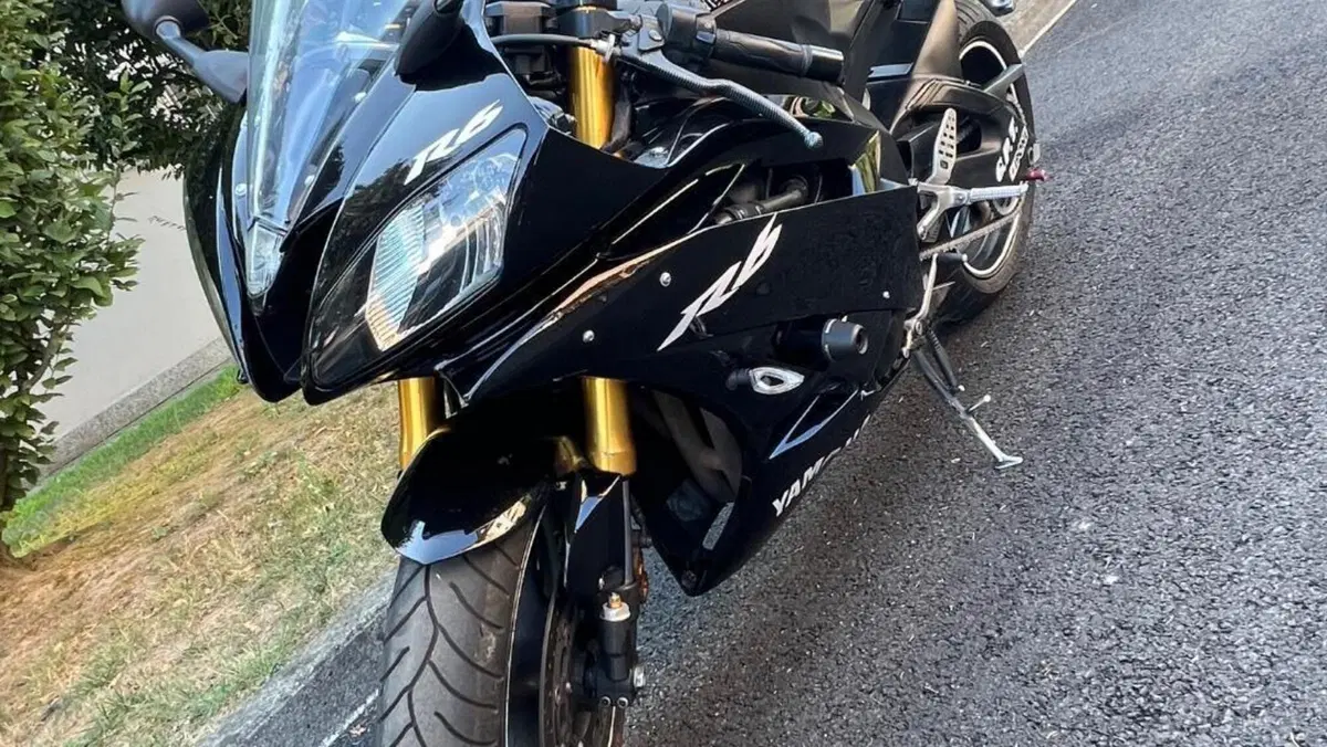 Yamaha YZF R6 (2006 - 07)  (11)