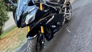 Yamaha YZF R6 (2006 - 07)  (11)