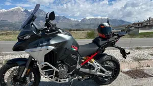Ducati Multistrada V4 S (2021 - 24)  (2)