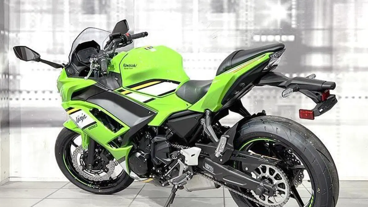 Kawasaki Ninja 650 (2025 - 26)  (2)