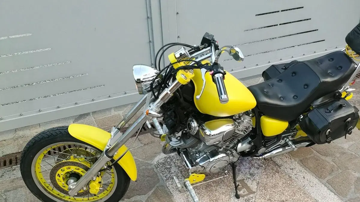 Yamaha XV 750 (1992 - 97)  (2)