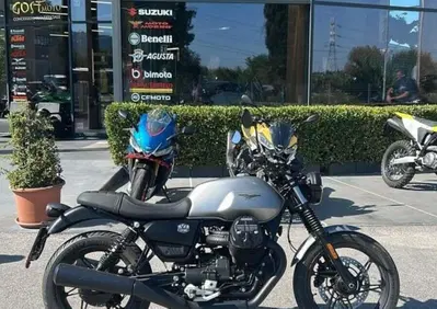 Moto Guzzi V7 Stone (2021 - 24) - Annuncio 10088928
