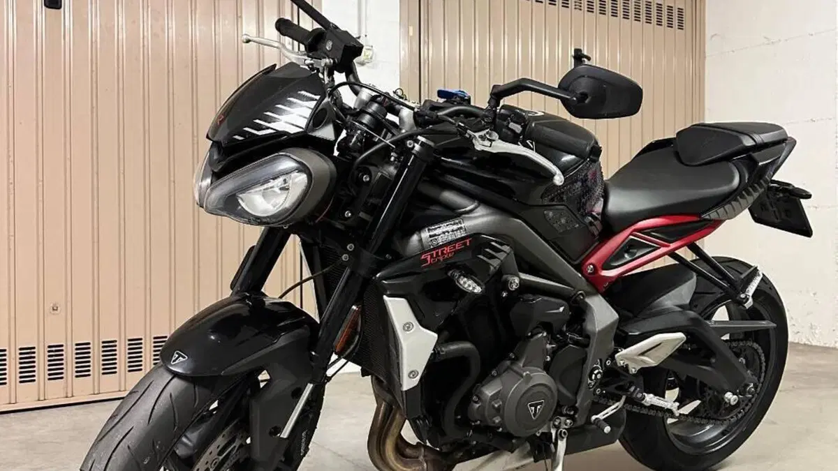 Triumph Street Triple R (2020 - 22) 