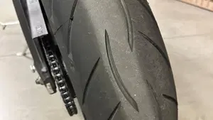 Triumph Street Triple R (2020 - 22)  (4)