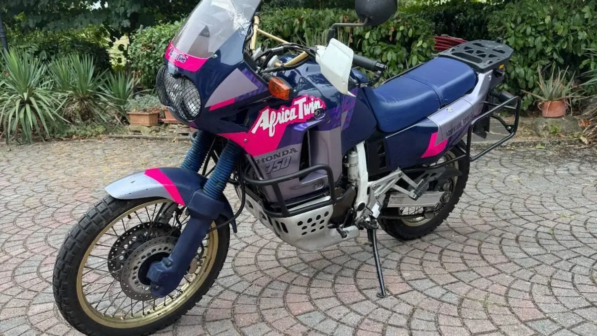 Honda Africa Twin XRV 750 (1992)  (3)