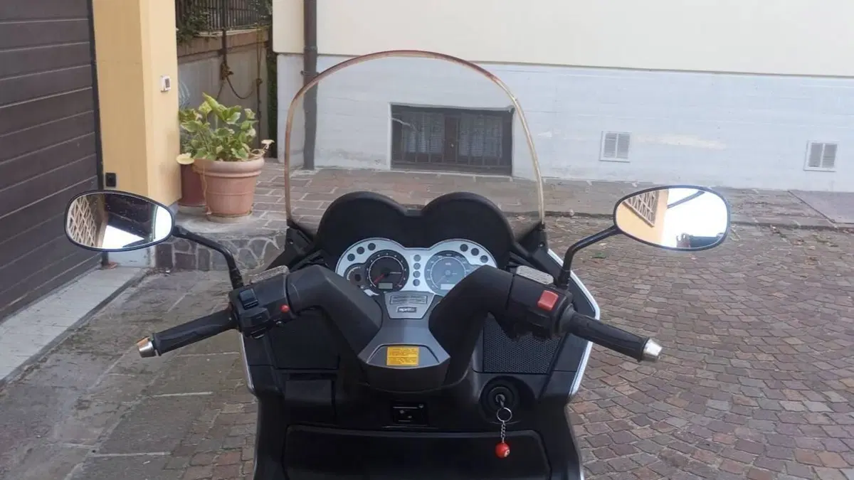 Aprilia Atlantic 500 (2003 - 04)  (5)