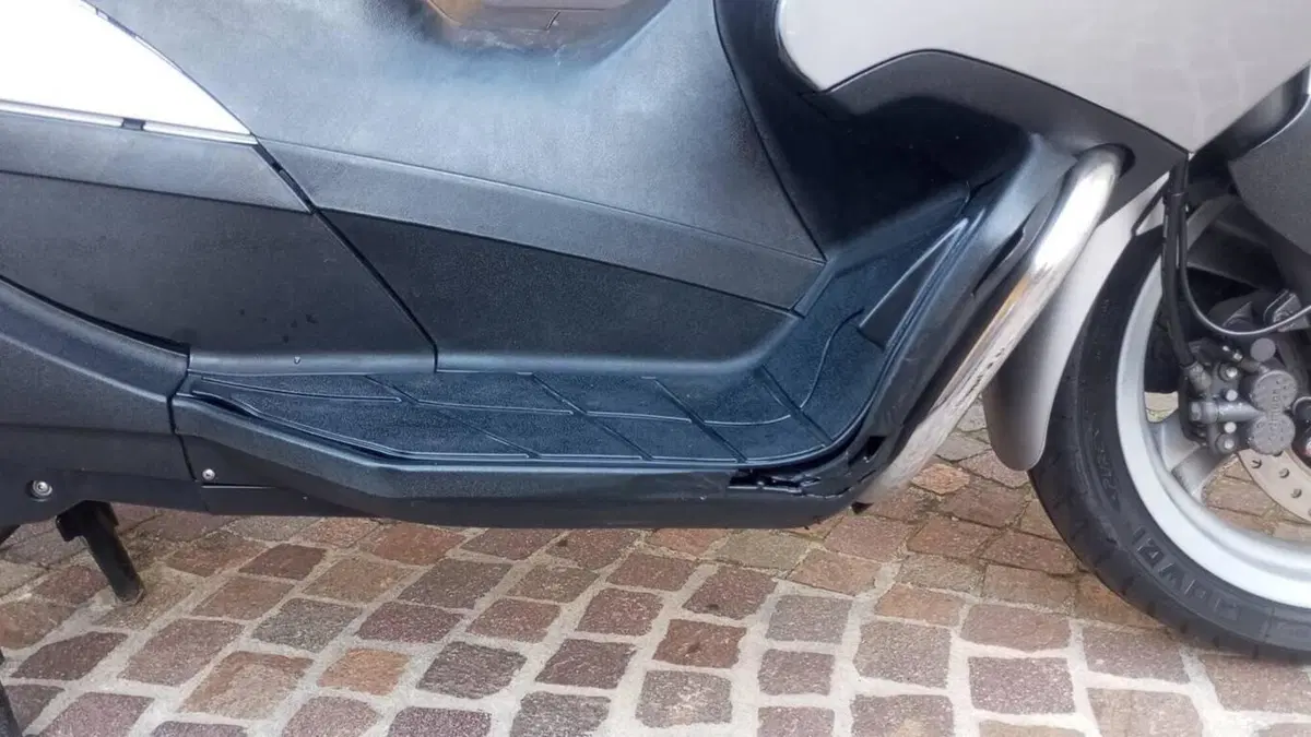 Aprilia Atlantic 500 (2003 - 04)  (6)