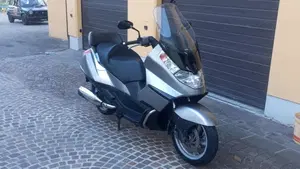Aprilia Atlantic 500 (2003 - 04)  (9)