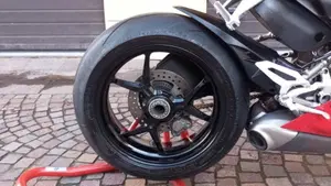 Ducati 1299 Panigale (2015 - 17)  (4)