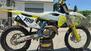 Husqvarna FC 450 (2024)  (8)