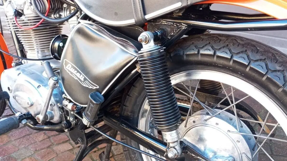 Ducati   (8)