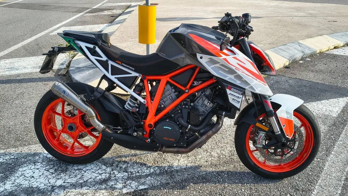 KTM 1290 Super Duke R ABS (2017 - 18) 