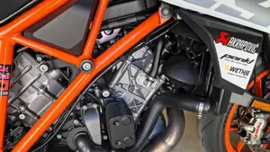 KTM 1290 Super Duke R ABS (2017 - 18)  (5)