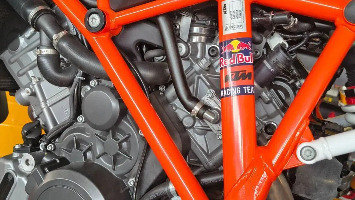 KTM 1290 Super Duke R ABS (2017 - 18)  (6)