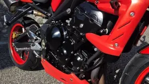 Triumph Street Triple R (2009 - 12)  (3)