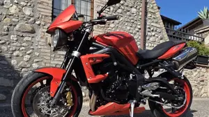 Triumph Street Triple R (2009 - 12)  (7)