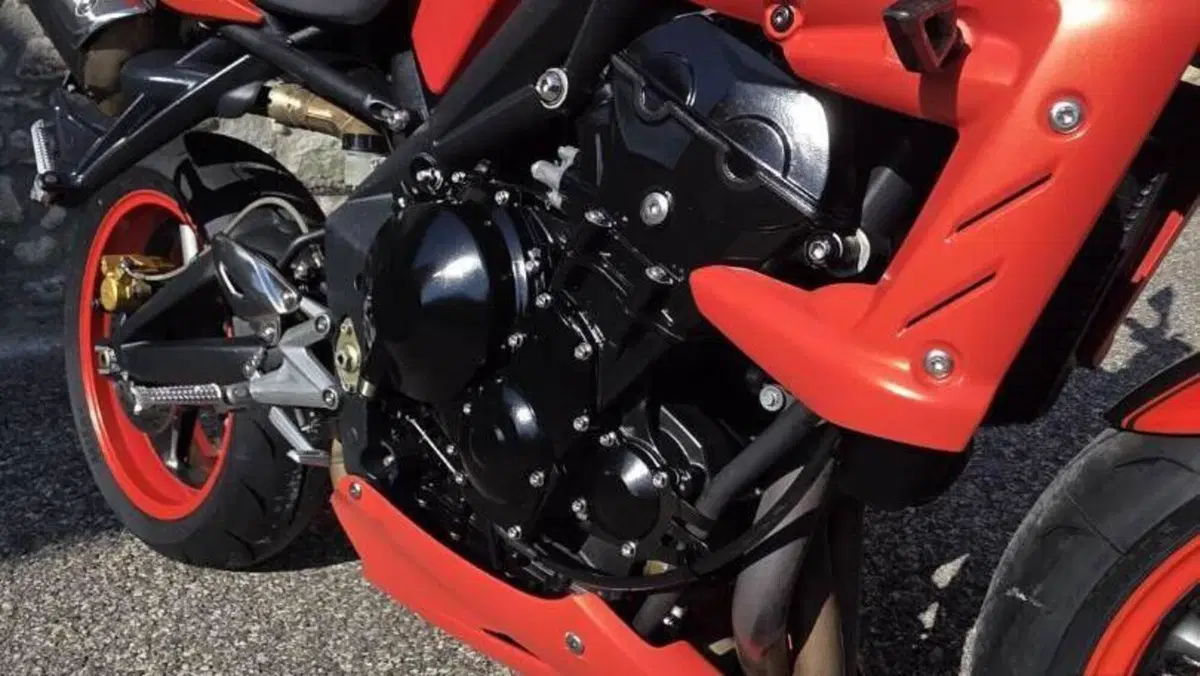 Triumph Street Triple R (2009 - 12)  (9)