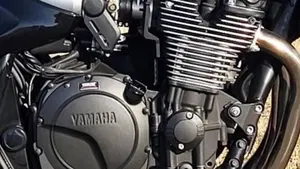 Yamaha XJR 1300 (2006 - 14)  (3)