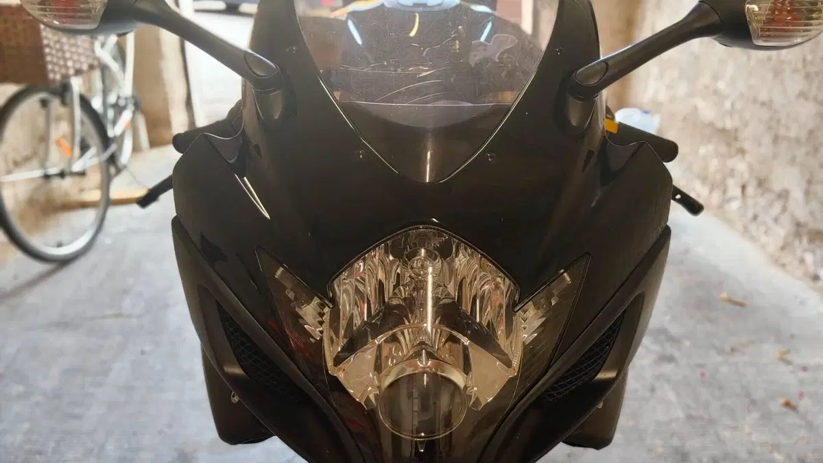 Suzuki GSX R 750 (2006 - 07)  (6)