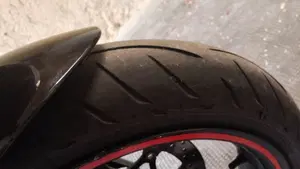 Suzuki GSX R 750 (2006 - 07)  (10)