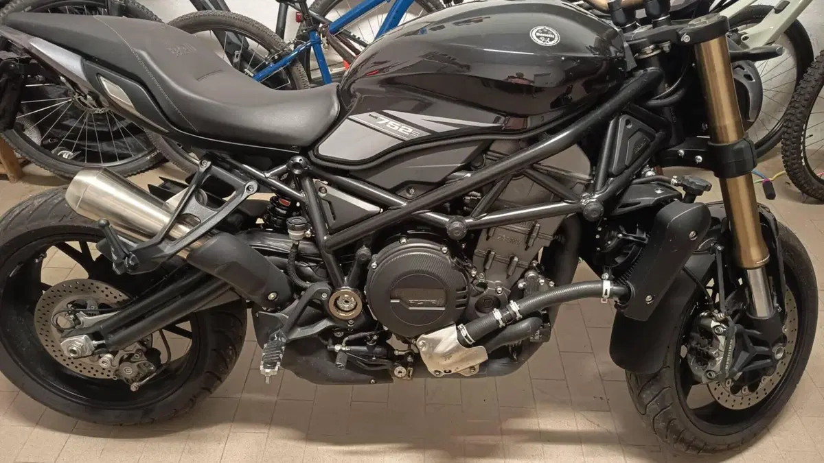 Benelli 752 S (2019 - 20)  (2)