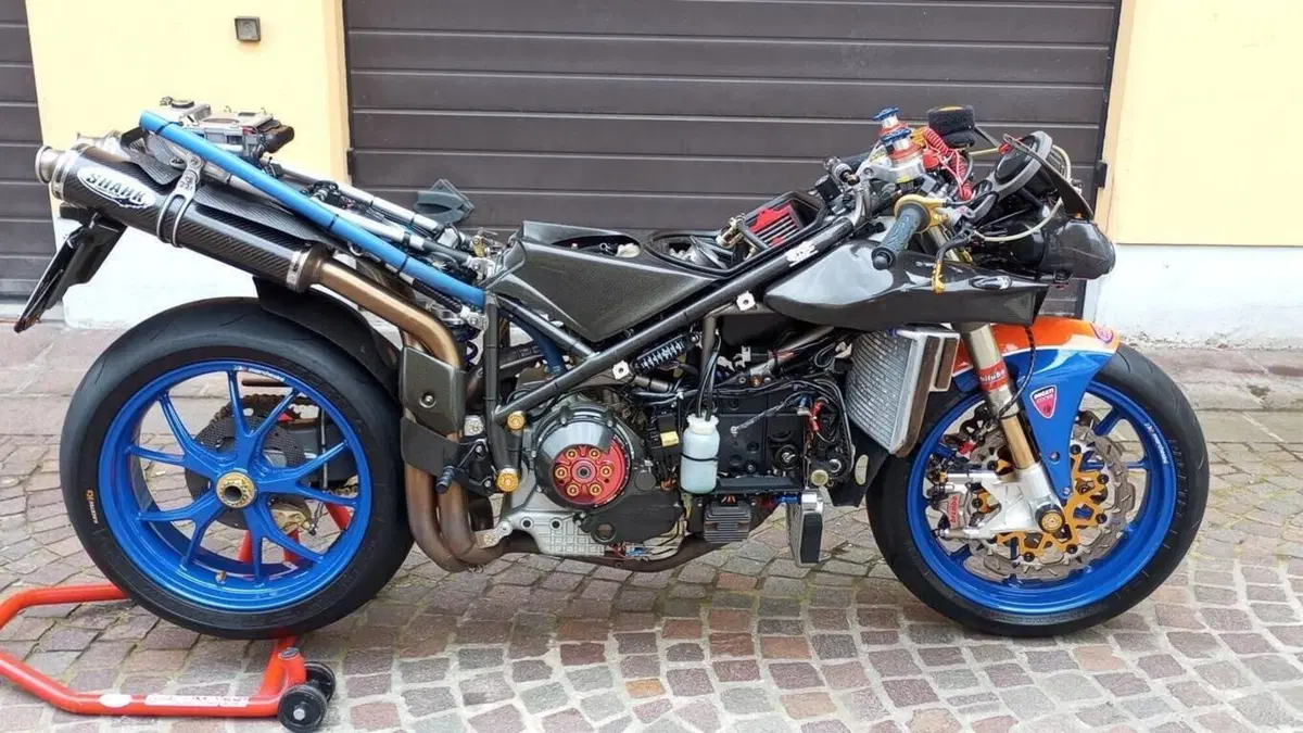 Ducati   (3)
