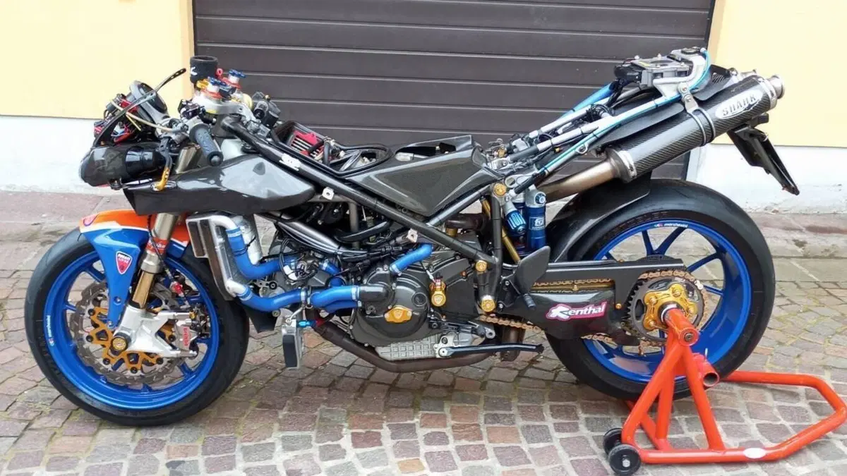 Ducati   (4)