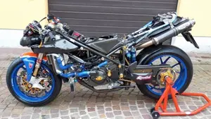 Ducati   (4)