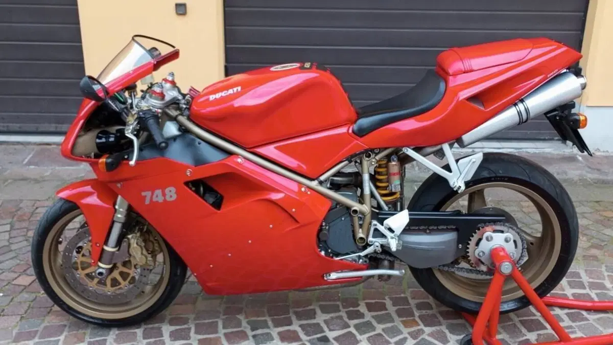 Ducati   (2)