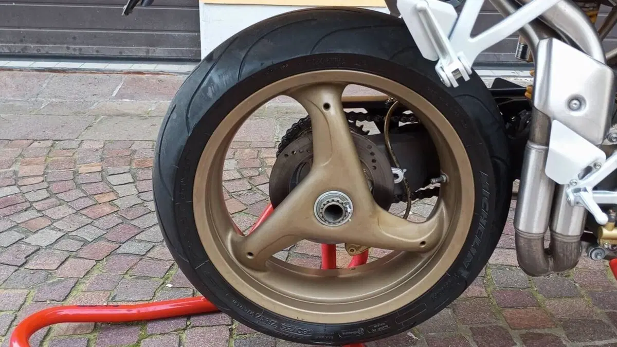 Ducati   (4)