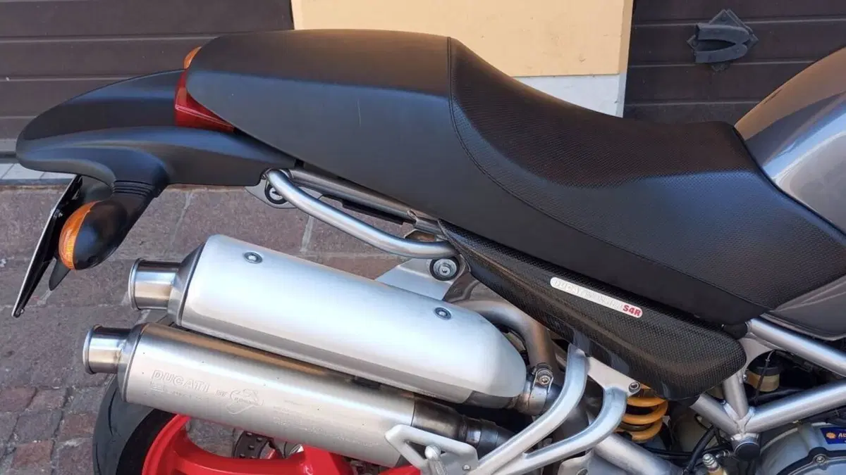 Ducati   (9)