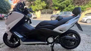 Yamaha T-Max 530 (2012 - 14)  (3)