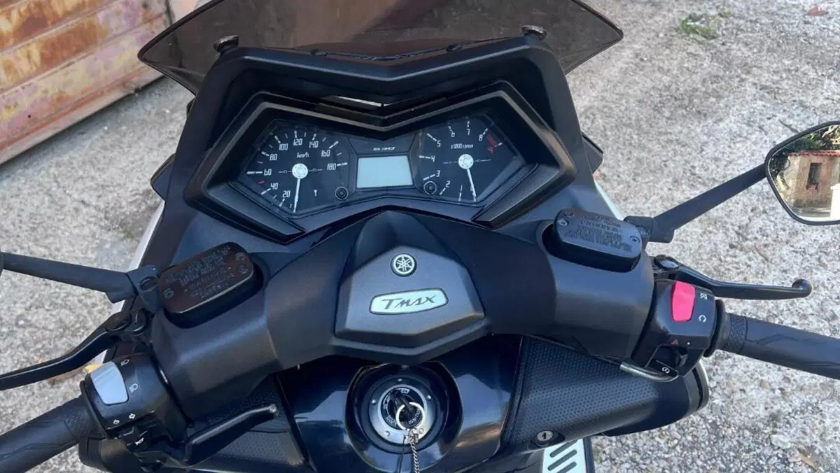 Yamaha T-Max 530 (2012 - 14)  (4)